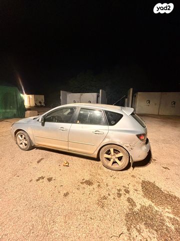 מודעת רכב מאזדה 3