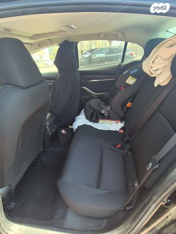 מודעת רכב מאזדה 3