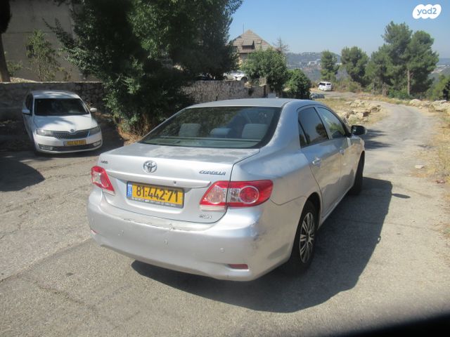 מודעת רכב טויוטה קורולה