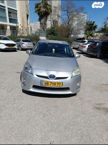 מודעת רכב טויוטה פריוס