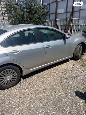 מודעת רכב מאזדה 6