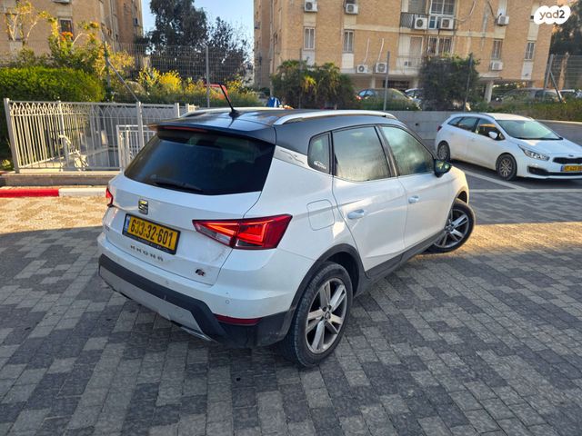 מודעת רכב סיאט ארונה