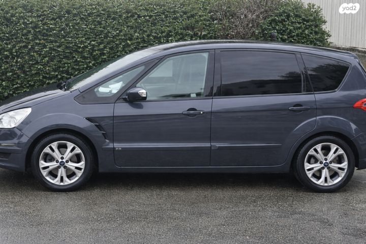 מודעת רכב פורד S-מקס