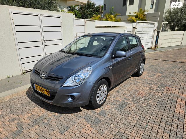 מודעת רכב יונדאי i20