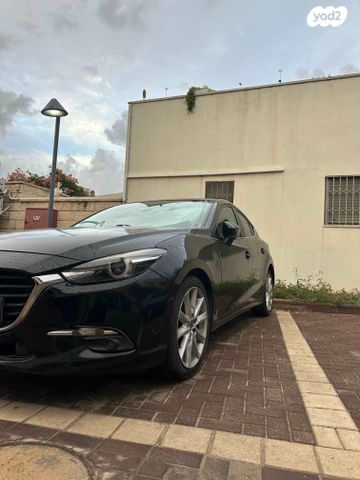 מודעת רכב מאזדה 3