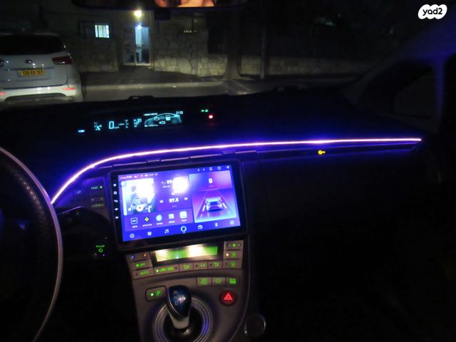 מודעת רכב טויוטה פריוס