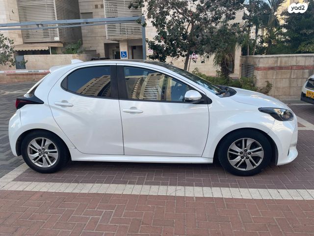 מודעת רכב טויוטה יאריס