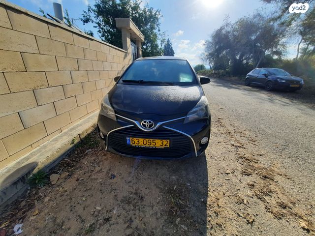 מודעת רכב טויוטה יאריס