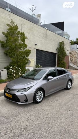 מודעת רכב טויוטה קורולה