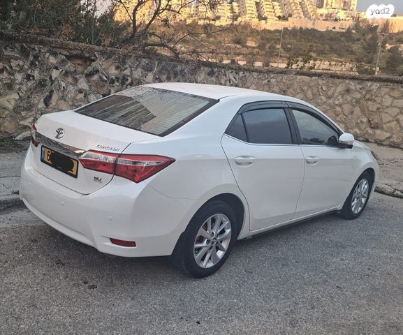 מודעת רכב טויוטה קורולה