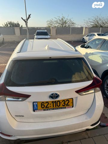 מודעת רכב טויוטה אוריס