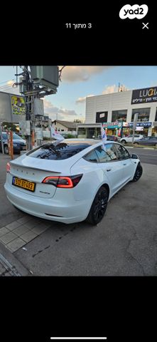 מודעת רכב טסלה מודל 3