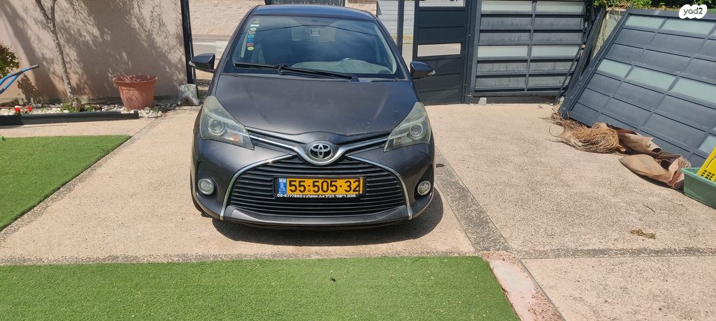 מודעת רכב טויוטה יאריס