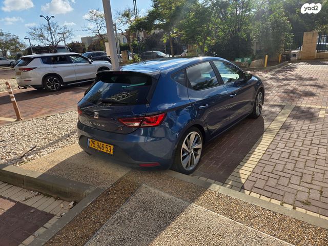 מודעת רכב סיאט לאון