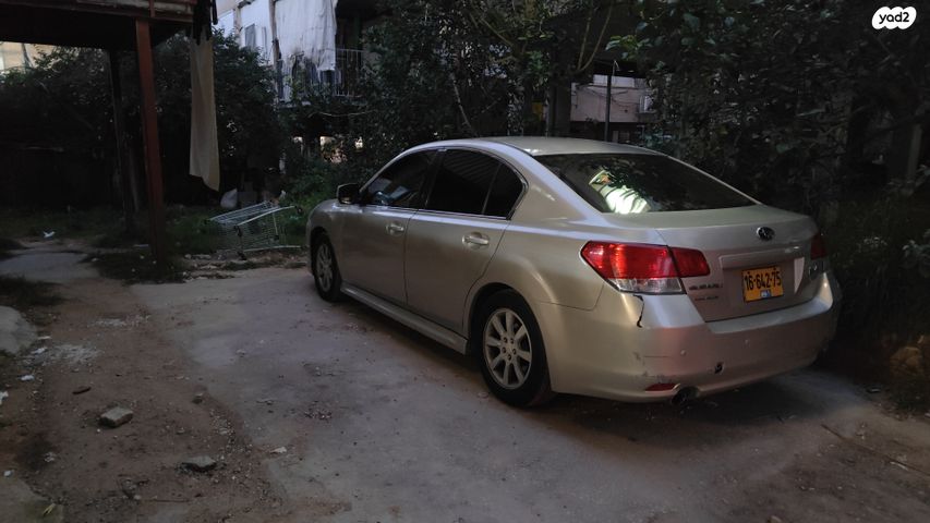 מודעת רכב סובארו B4/לגאסי