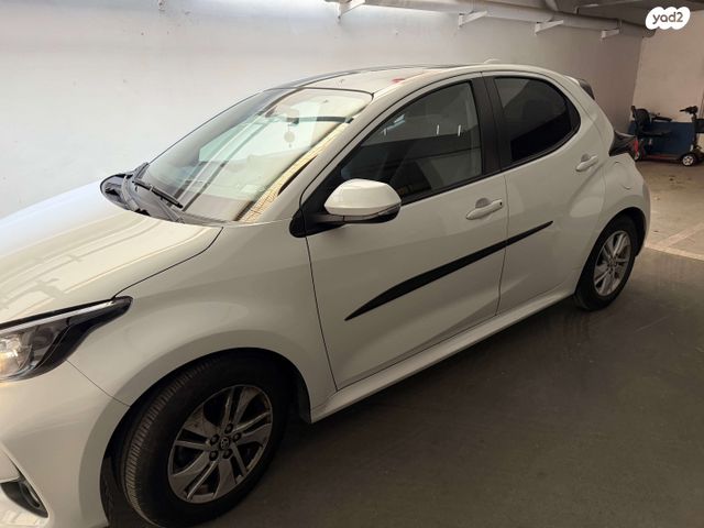 מודעת רכב טויוטה יאריס