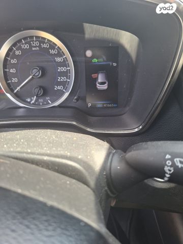 מודעת רכב טויוטה קורולה