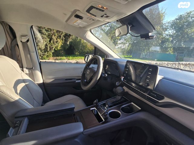 מודעת רכב טויוטה סיינה