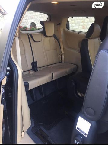 מודעת רכב קיה קרניבל