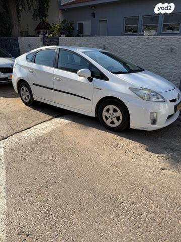 מודעת רכב טויוטה פריוס