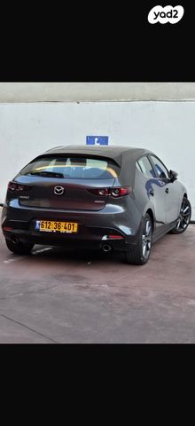 מודעת רכב מאזדה 3