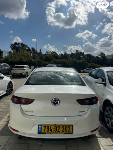 מודעת רכב מאזדה 3