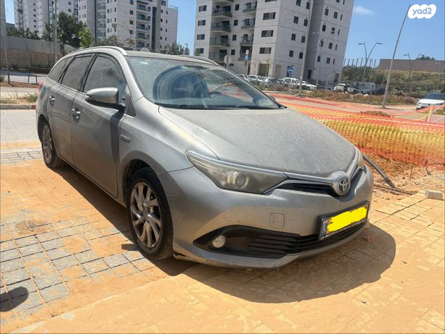 מודעת רכב טויוטה אוריס