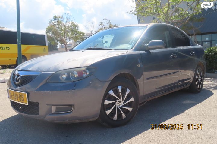 מודעת רכב מאזדה 3