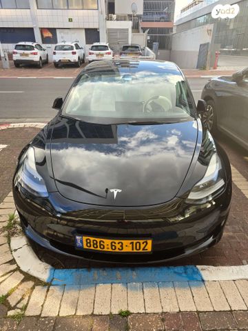 מודעת רכב טסלה מודל 3
