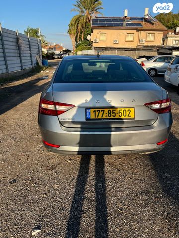 מודעת רכב סקודה סופרב