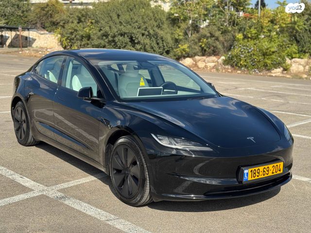 מודעת רכב טסלה מודל 3