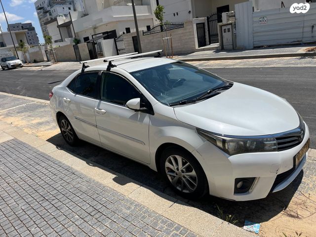 מודעת רכב טויוטה קורולה