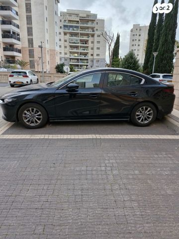 מודעת רכב מאזדה 3