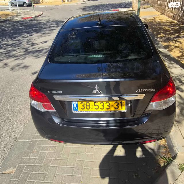 מודעת רכב מיצובישי אטראז'