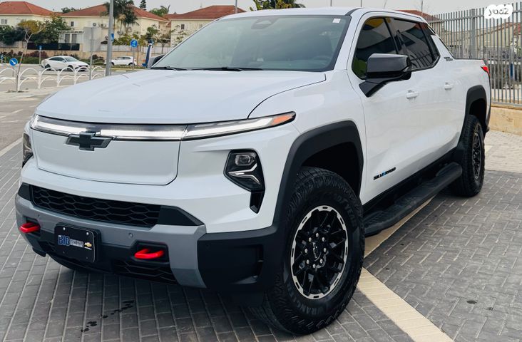 מודעת רכב שברולט סילברדו EV