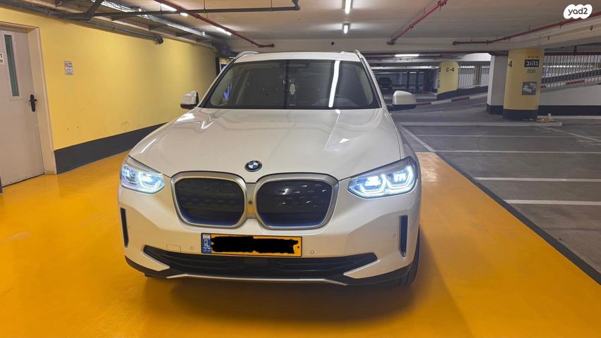 מודעת רכב ב מ וו iX3