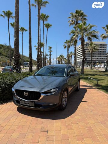 מודעת רכב מאזדה CX-30 1