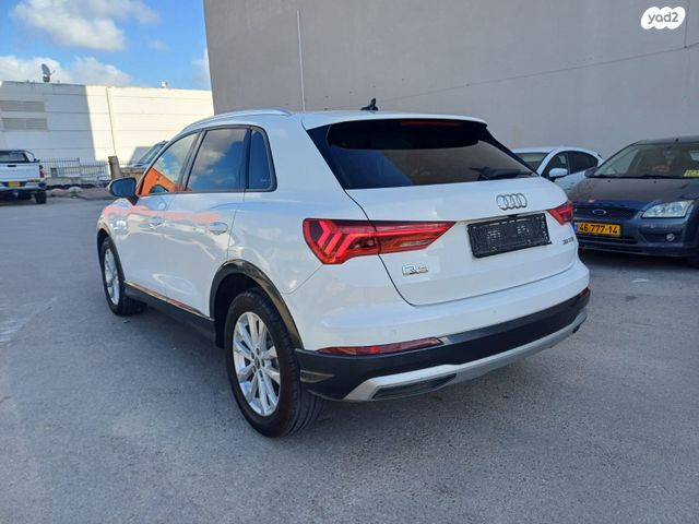 מודעת רכב אאודי Q3 2