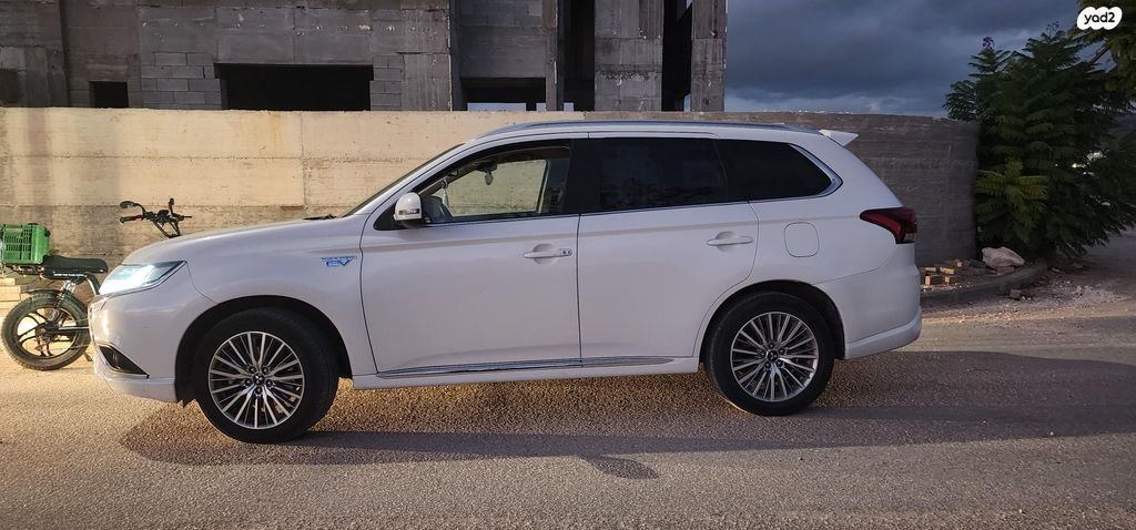 מודעת רכב מיצובישי אאוטלנדר