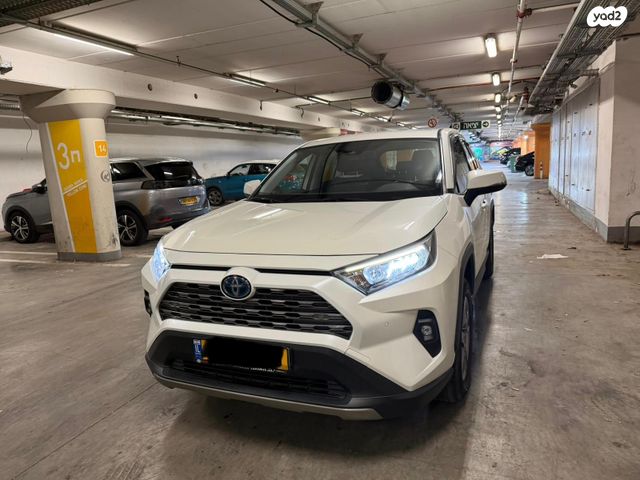 מודעת רכב טויוטה RAV4