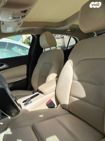 מודעת רכב מרצדס-בנץ GLA