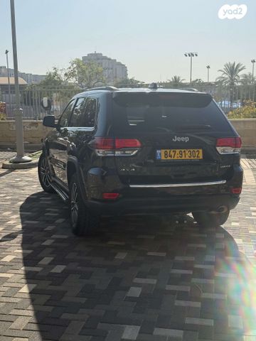 מודעת רכב ג'יפ גרנד צ'ירוקי