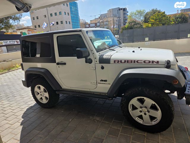מודעת רכב ג'יפ רנגלר