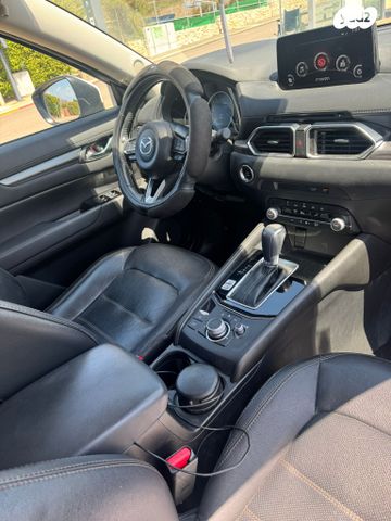 מודעת רכב מאזדה CX-5