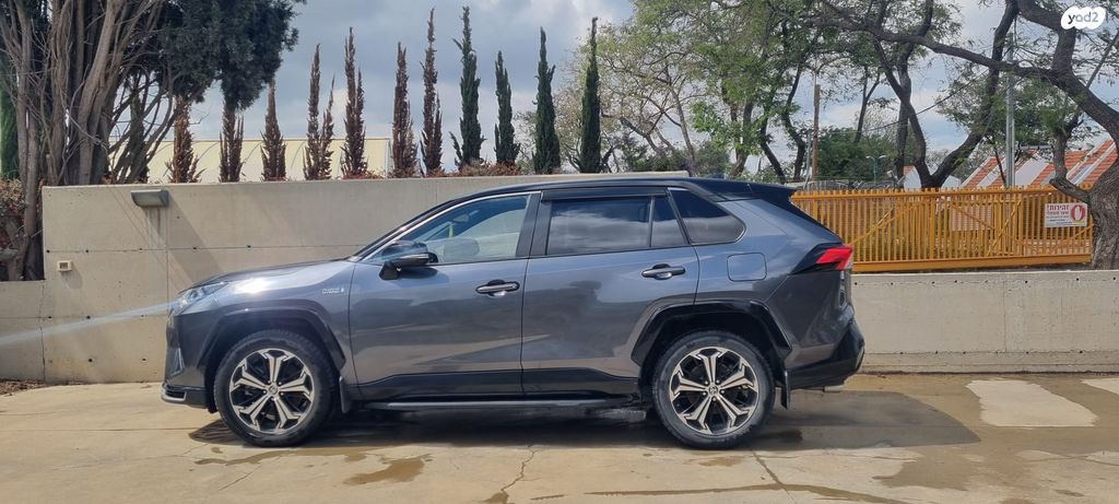 מודעת רכב טויוטה RAV4