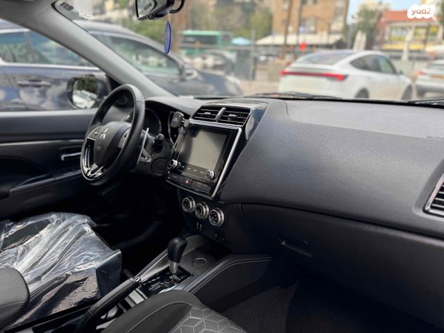 מודעת רכב מיצובישי ASX 1