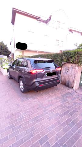 מודעת רכב טויוטה RAV4