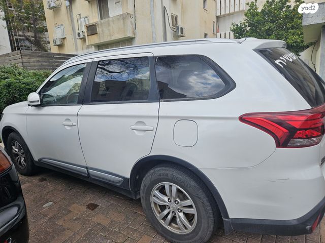 מודעת רכב מיצובישי אאוטלנדר