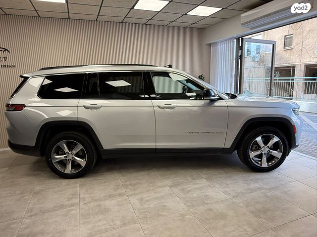 מודעת רכב ג'יפ גרנד צ'ירוקי