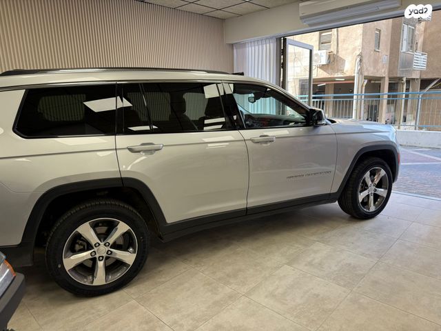 מודעת רכב ג'יפ גרנד צ'ירוקי 2